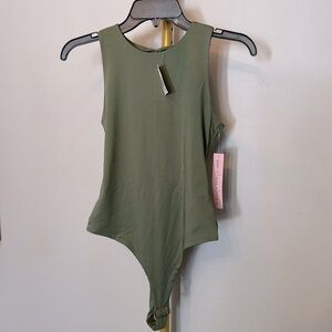 Crave Fame Women's green Mock Turtleneck Sleeveless Bodysuit Size S